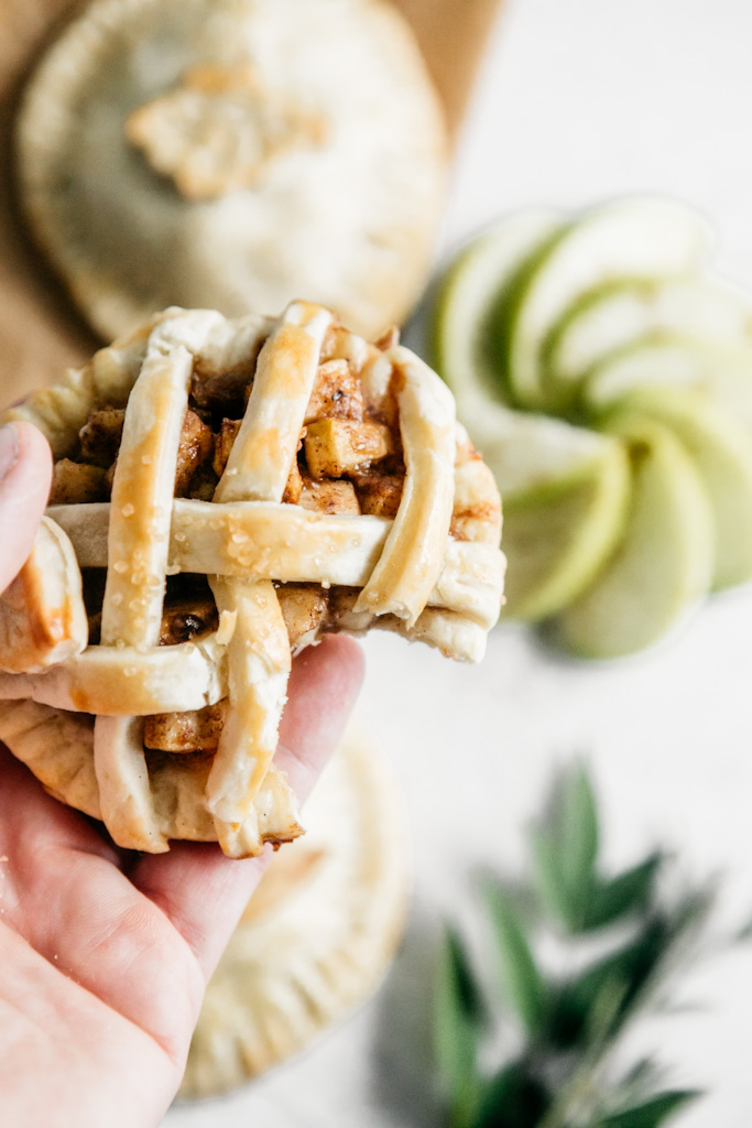 mini apple hand pie with walnut recipe