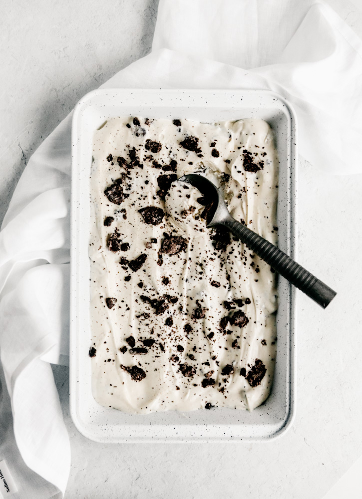 Cookies and Cream No Churn Ice Cream (5 Ingredients) - Heathers Home Bakery