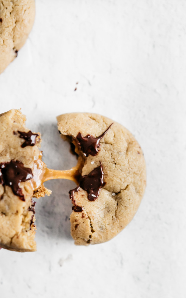 caramel stuffed chocolate chunk cookie pull-apart