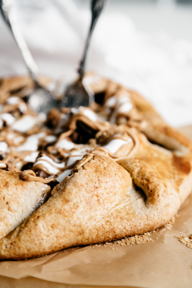 Fork in a s’mores galette. 