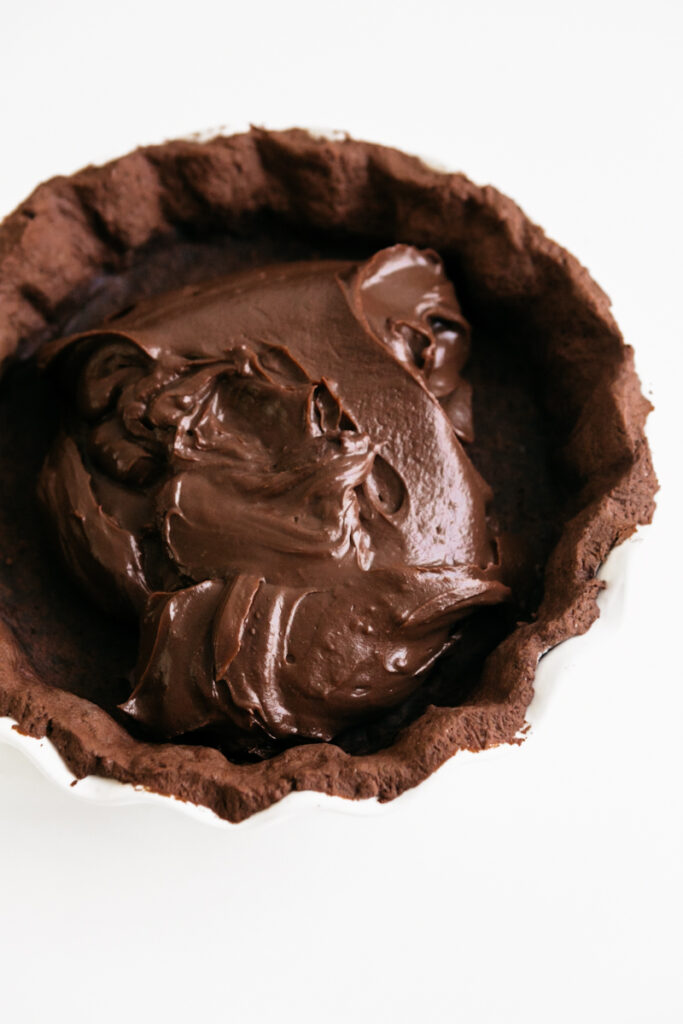 Chocolate pudding inside a pie 