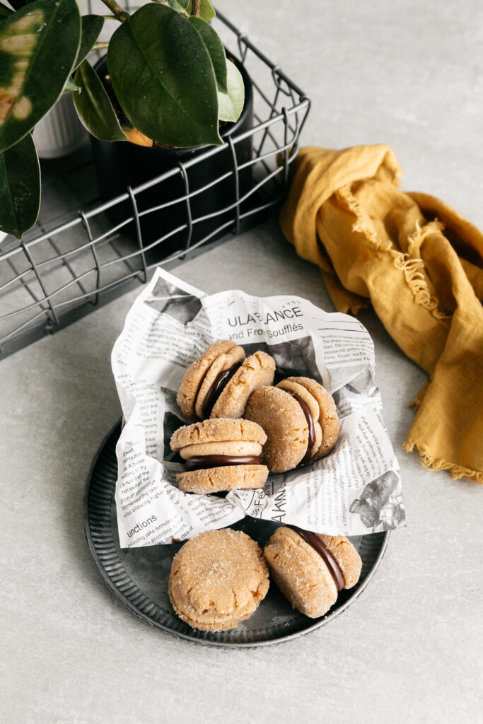 A small bowl of flourless peanut butter sandwich cookies 