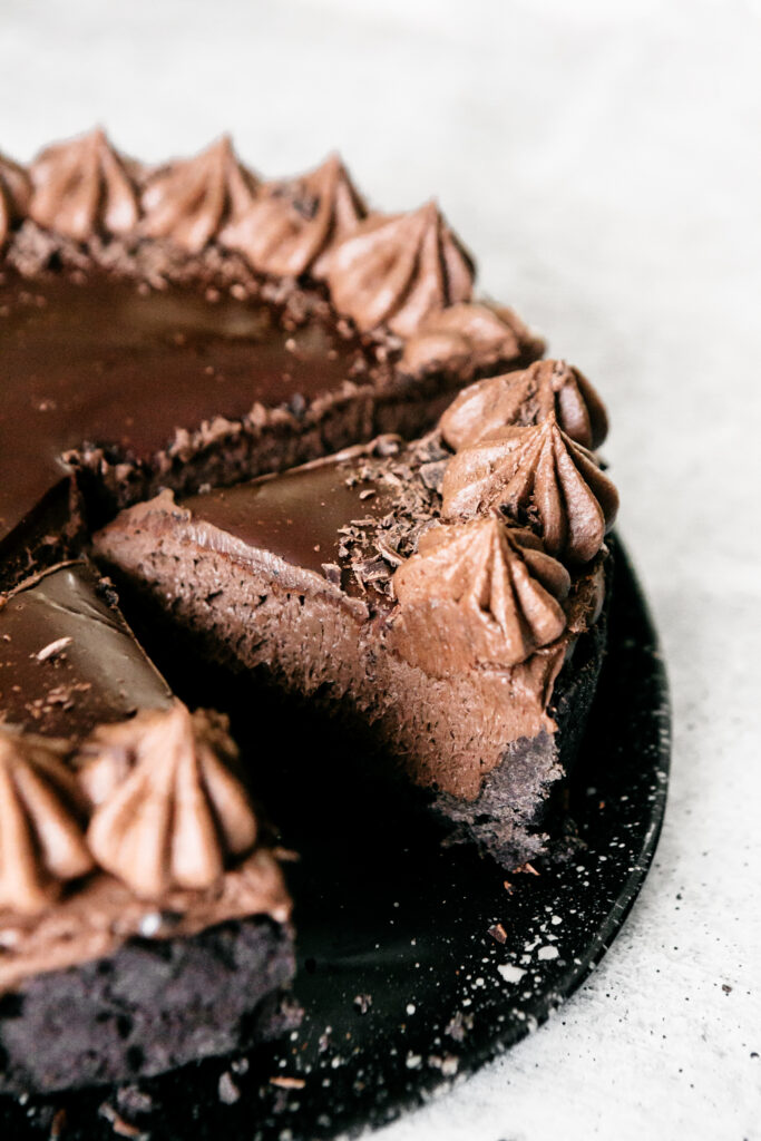 Sliced Ultimate No-Bake Chocolate Cheesecake