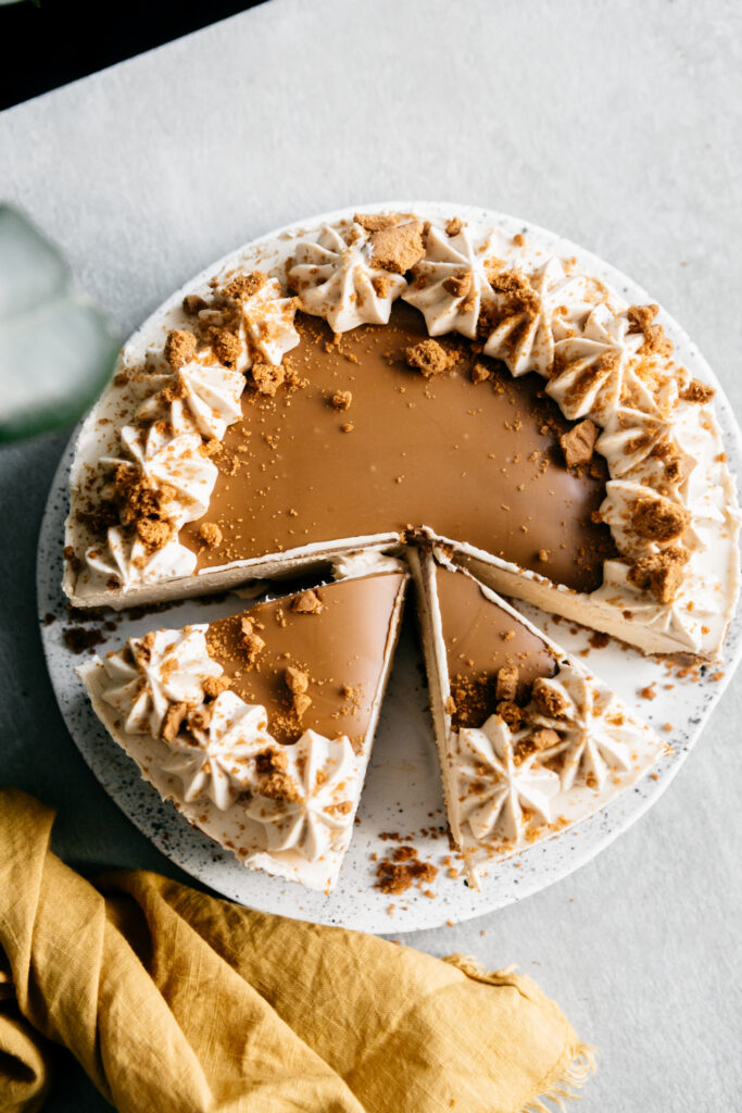 sliced No-Bake Biscoff Cheesecake