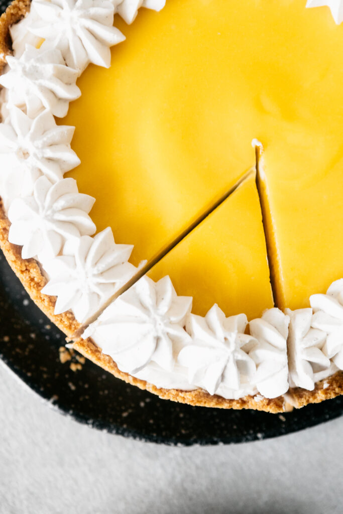 Classic No-Bake Vanilla Bean Cheesecake - Heathers Home Bakery