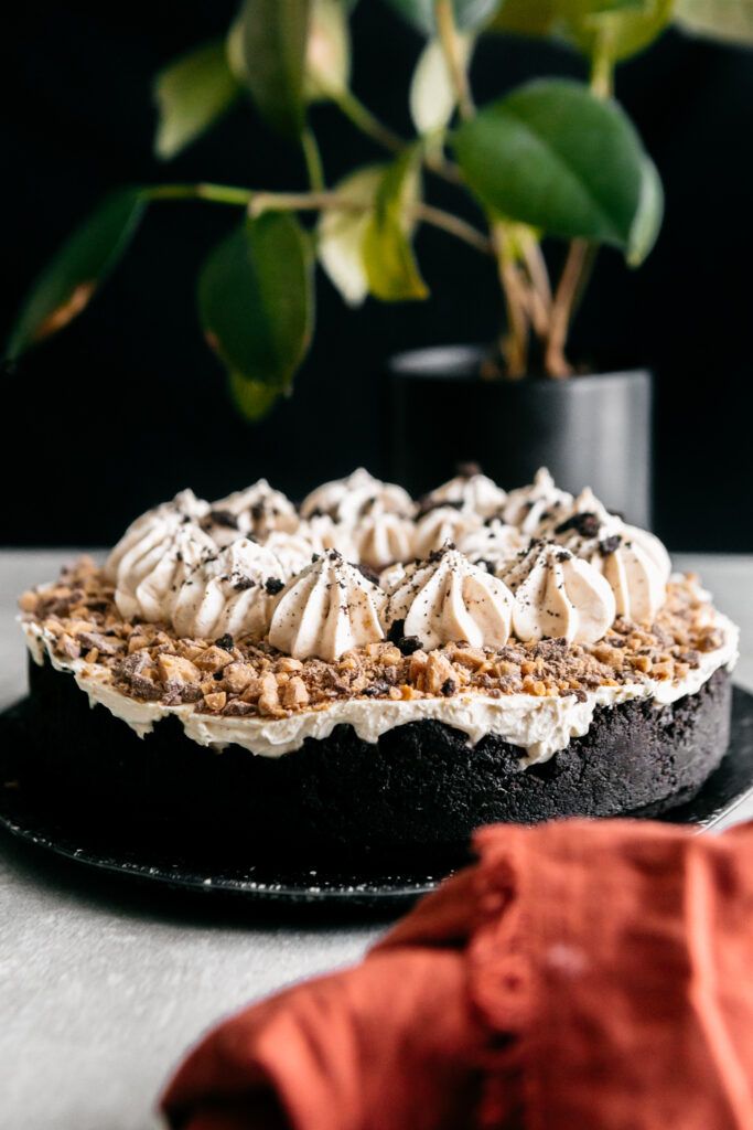 No-Bake Caramel Toffee Cheesecake