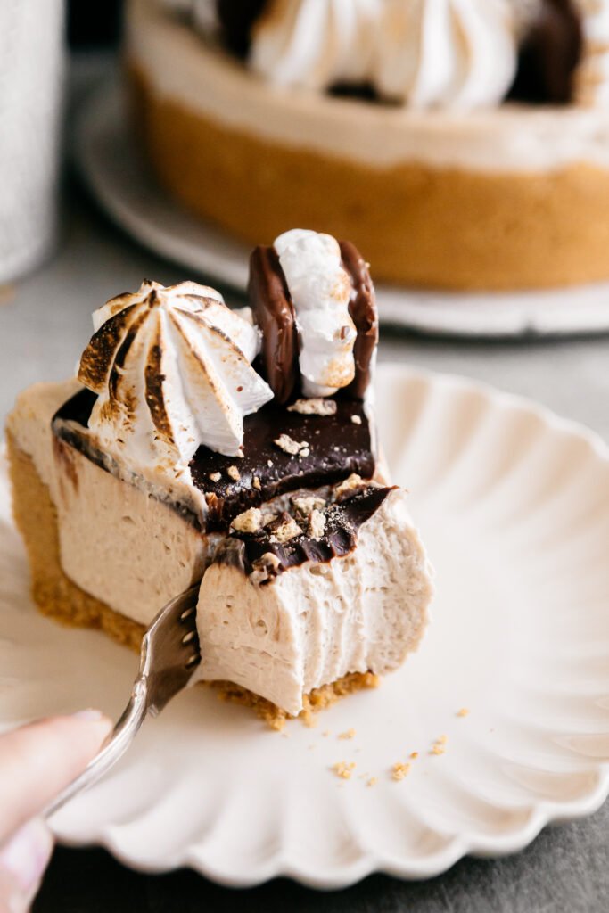 No-Bake S’mores Cheesecake Slice