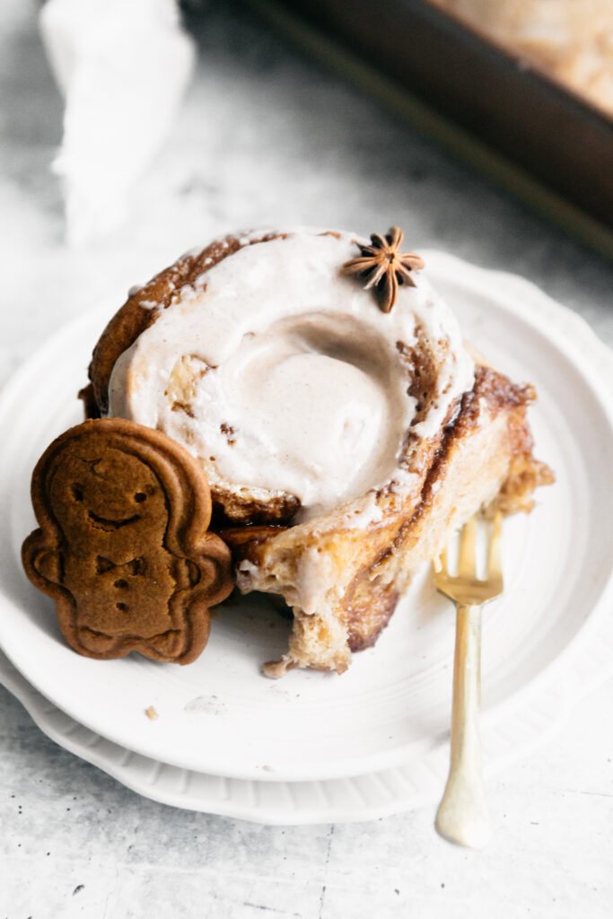 Homemade Gingerbread Cinnamon Rolls