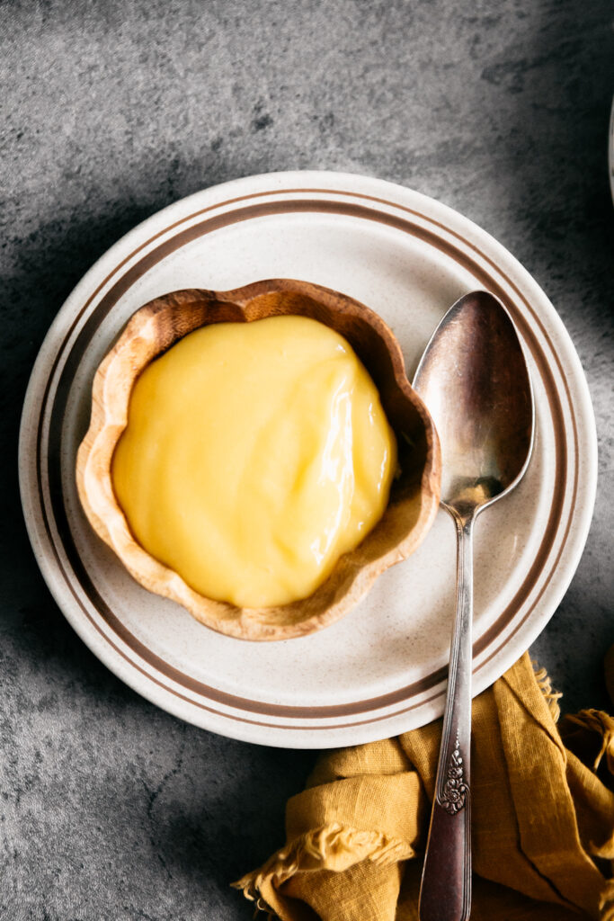 Lemon curd in a bowl 