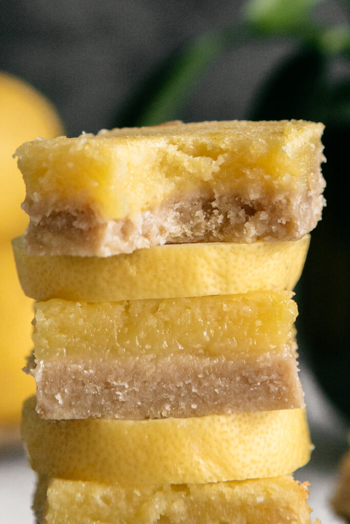 Lemon Shortbread Bars closeup 