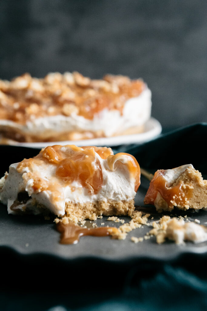 No-Bake Caramel Apple Cheesecake 