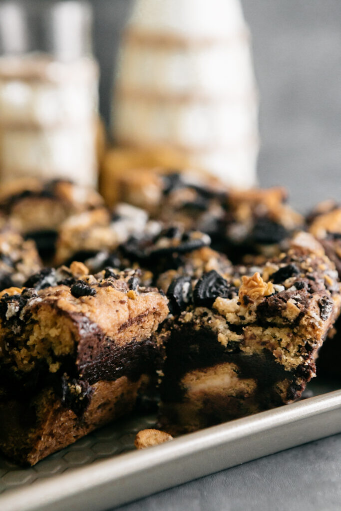 Oreo Brookie Bars 