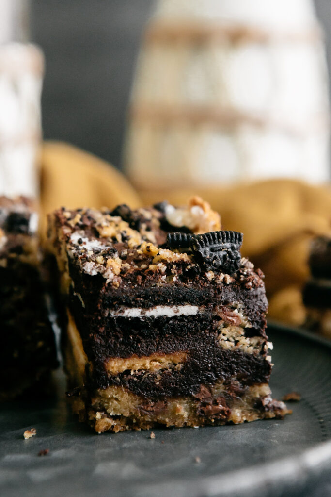 Oreo Brookie Bars 