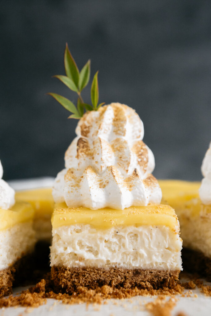 Lemon Curd Cheesecake Bars 