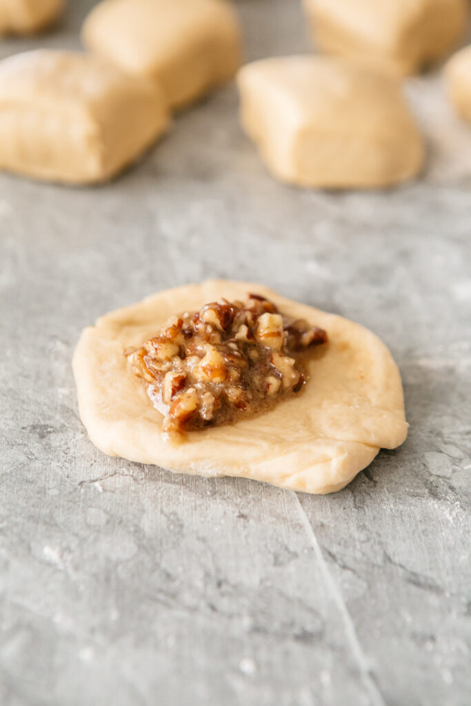 Pecan Pie Stuffed Monkey Bread