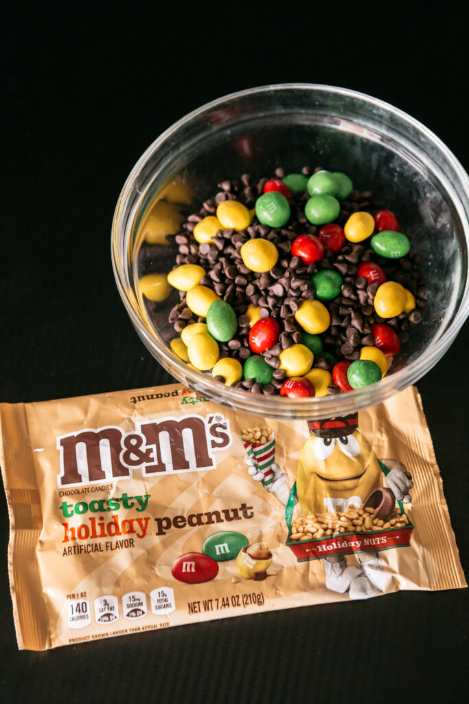 Roasted Peanut M&M Cookies