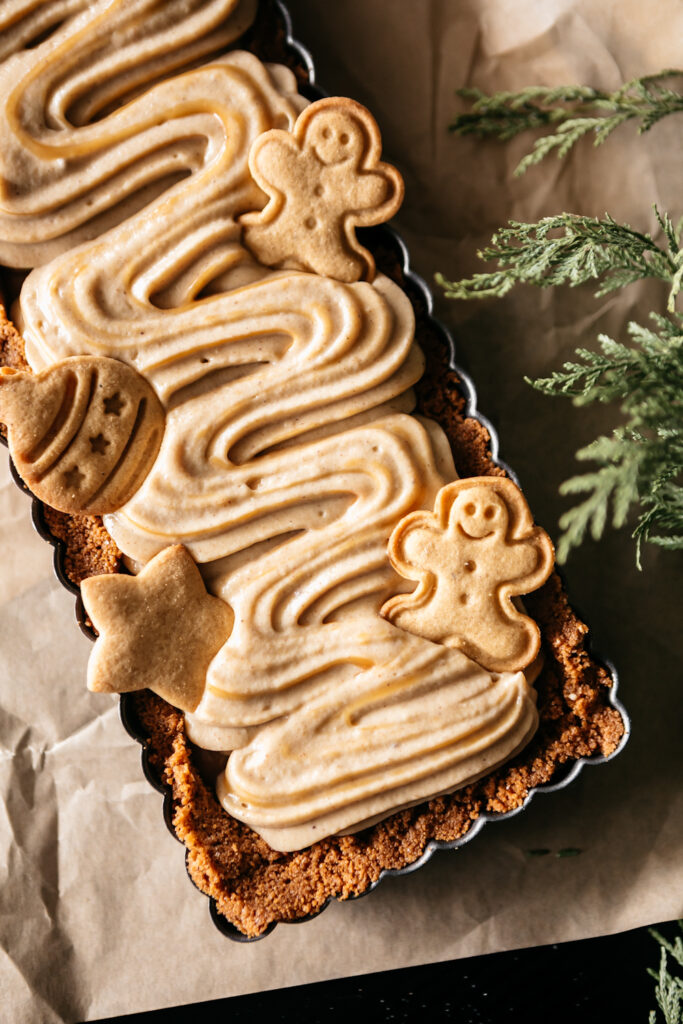 Caramel Gingerbread Pastry Cream Tart