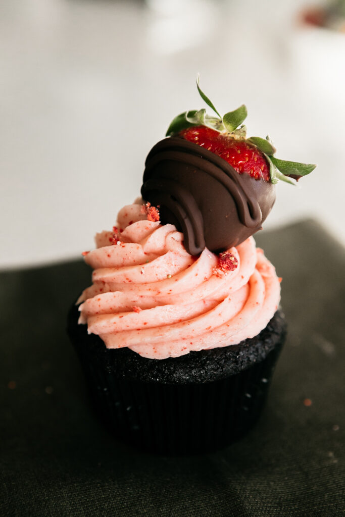 Chocolate-Covered Strawberry Cupcakes